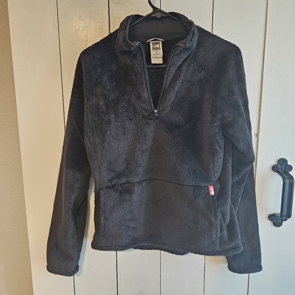 North Face sherpa pullover 1/2 zip in excellent condition